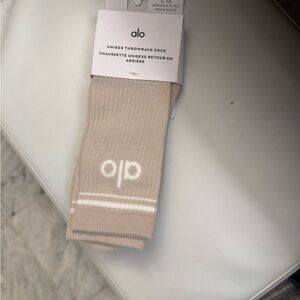ALO Yoga Beige Unisex Throwback Socks